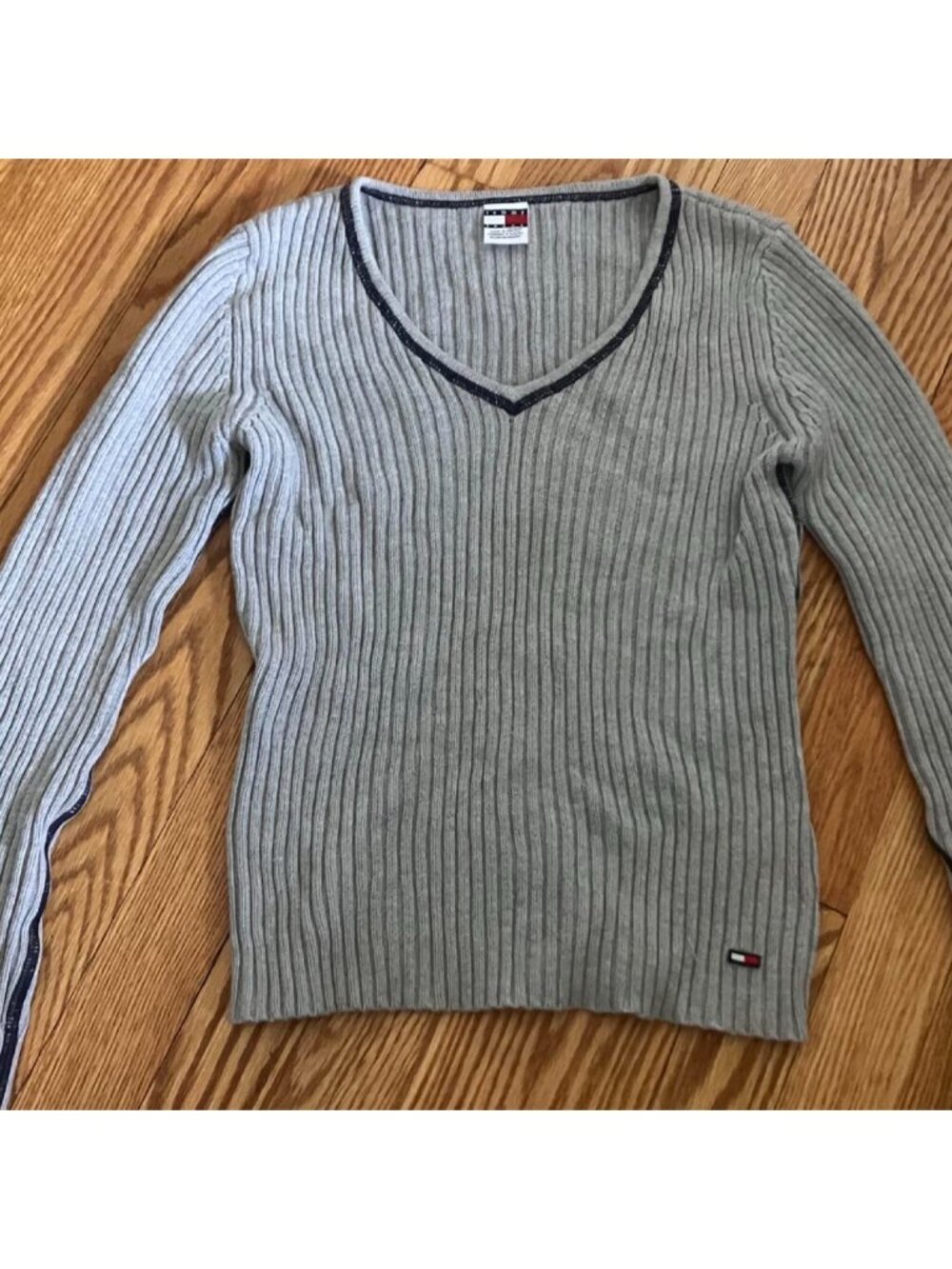 Tommy Hilfiger grey sweater Size M #preppy #knitwear